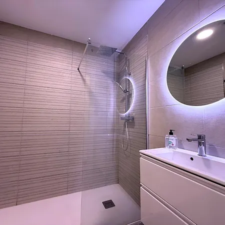 Apartamento Tropicalidays Atico Marina 35 *
